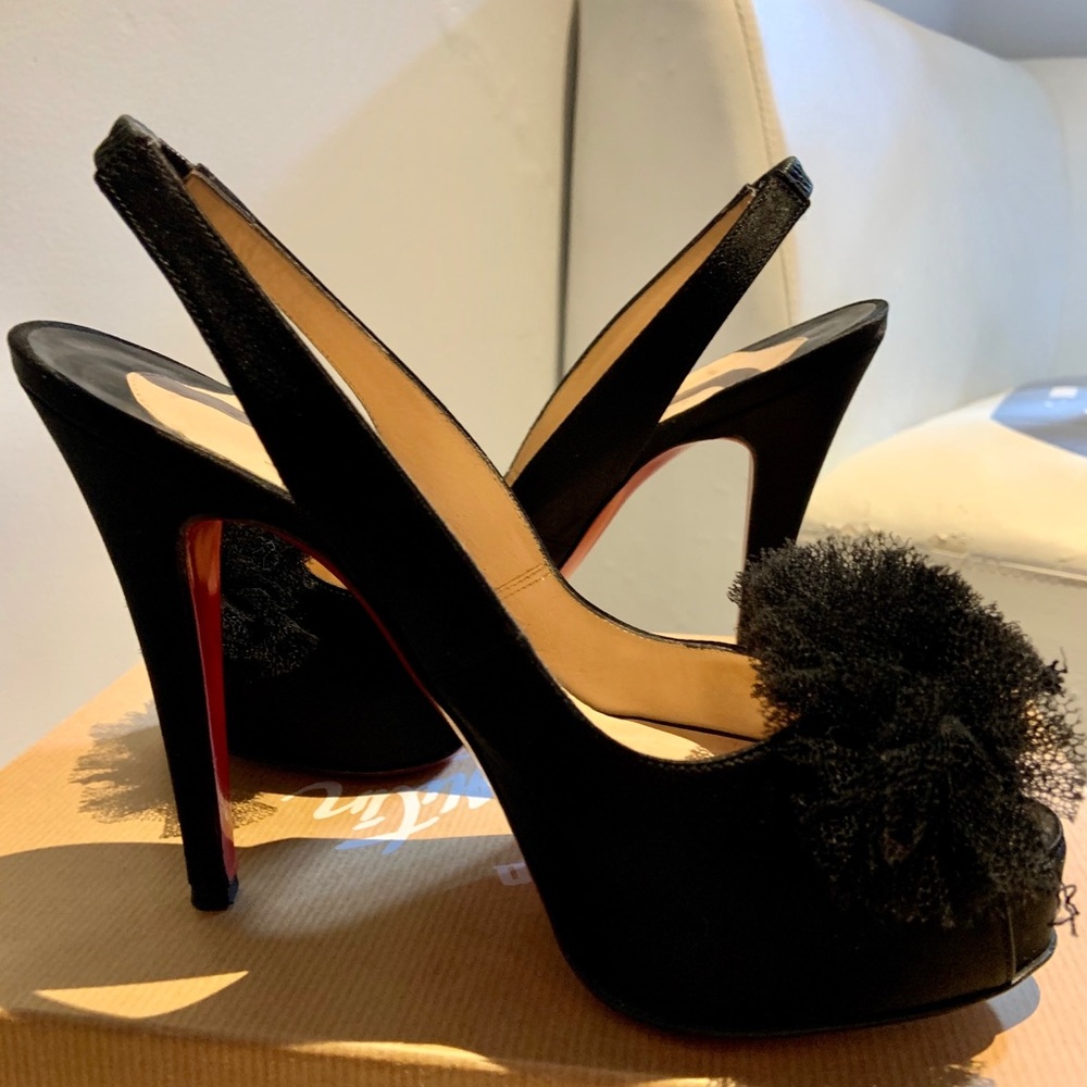 SOLD!!Christian Louboutin Pumps. 100% Authentic!